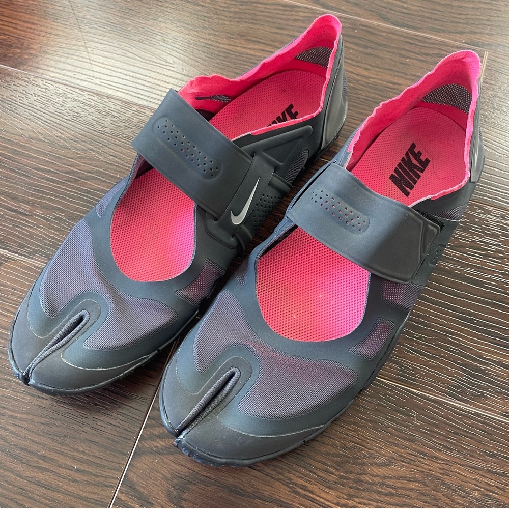 Nike Free Gym Split Toe Shoes